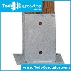 Anclaje para poste cuadrado 9 X 9 cm.
